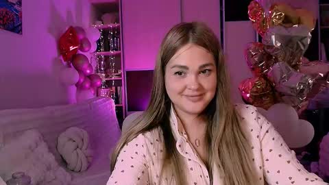 Snapshot of libra_mia chatting on 10.30.25 libra_mia online show from 10.30.25