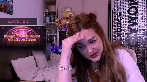 Snapshot of libra_mia chatting on 11.16.25 libra_mia online show from 11.16.25