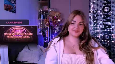 Snapshot of libra_mia chatting on 11.18.25 libra_mia online show from 11.18.25