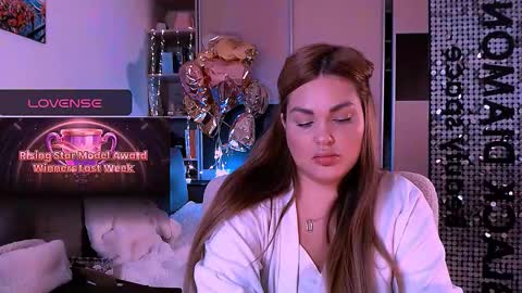 Snapshot of libra_mia chatting on 11.21.25 libra_mia online show from 11.21.25