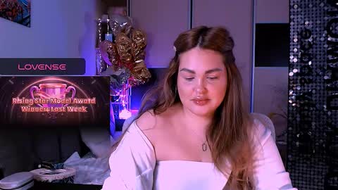 Snapshot of libra_mia chatting on 11.23.25 libra_mia online show from 11.23.25