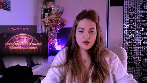 Snapshot of libra_mia chatting on 11.26.25 libra_mia online show from 11.26.25