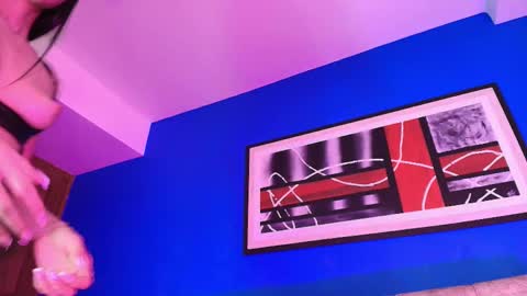 Valentina Hall online show from 11.27.25