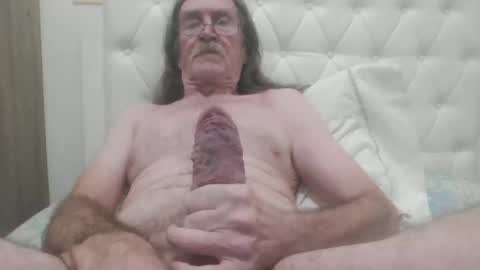 Snapshot of lickittostickit chatting on 01.20.25 lickittostickit online show from 01.20.25