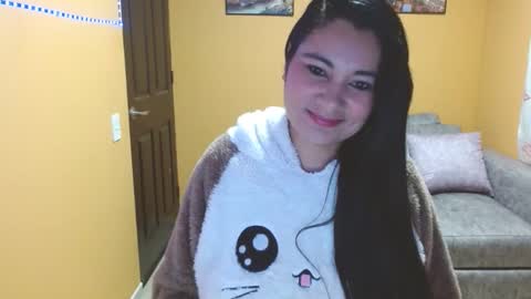 Snapshot of licy_klein chatting on 01.10.25 Isa online show from 01.10.25