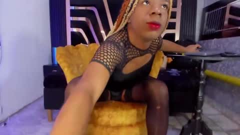 Snapshot of licyevans chatting on 02.23.25 licy online show from 02.23.25