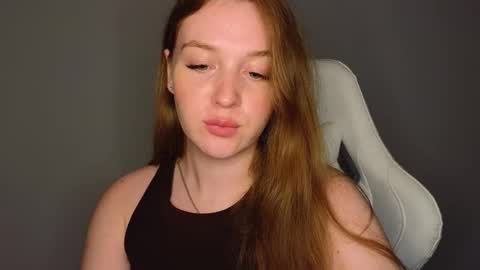 Snapshot of liebevol chatting on 10.27.25 Amelia Next stream  Friday  - start 1500-1600 UTC online show from 10.27.25
