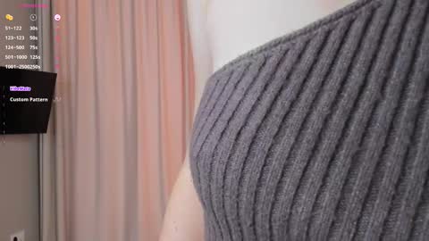 Snapshot of lienphay chatting on 12.15.25 Caroline online show from 12.15.25