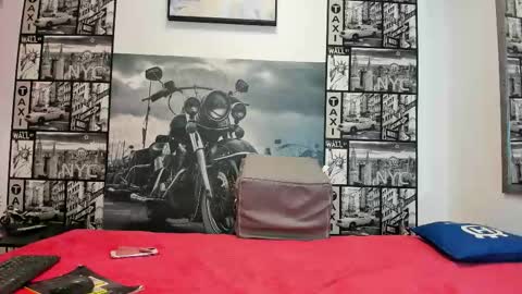 Snapshot of light_haze chatting on 11.20.25 light_haze online show from 11.20.25