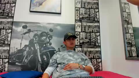 Snapshot of light_haze chatting on 12.03.25 light_haze online show from 12.03.25