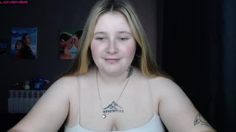light_lunaa online show from 09.29.25