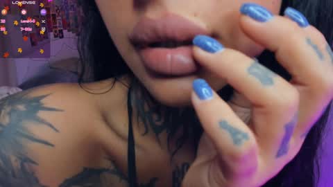 Snapshot of light_my_f1re chatting on 12.20.25 Melissa online show from 12.20.25