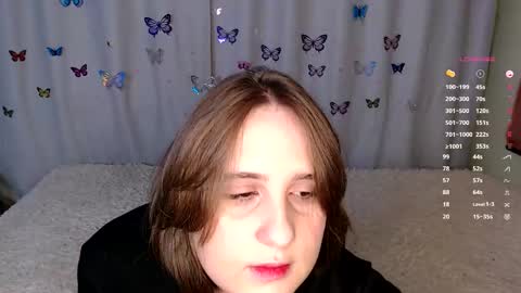 Snapshot of lightnea chatting on 11.17.25 Nea online show from 11.17.25