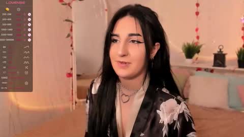 Snapshot of lii_rose chatting on 11.15.25 Lii online show from 11.15.25