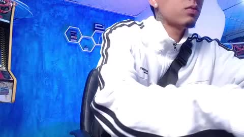 Snapshot of liiaam_lee_ chatting on 12.12.24 Daniel online show from 12.12.24