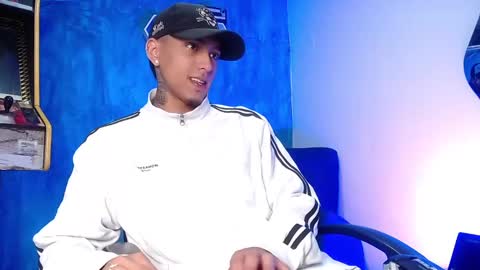 Snapshot of liiaam_lee_ chatting on 01.11.25 Daniel online show from 01.11.25