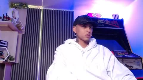 Snapshot of liiaam_lee_ chatting on 03.08.25 Daniel online show from 03.08.25