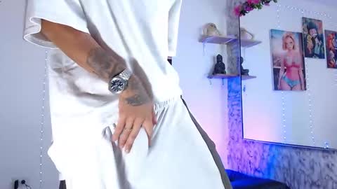 Snapshot of liiaam_lee_ chatting on 09.18.25 Daniel online show from 09.18.25