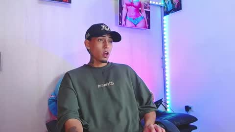 Snapshot of liiaam_lee_ chatting on 11.15.25 Daniel online show from 11.15.25