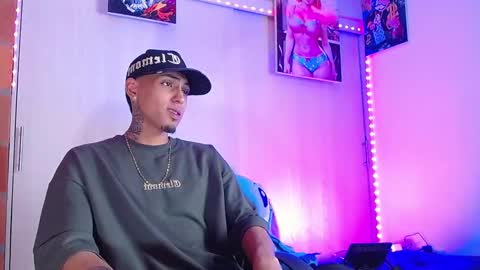 Snapshot of liiaam_lee_ chatting on 11.18.25 Daniel online show from 11.18.25