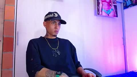 Snapshot of liiaam_lee_ chatting on 11.20.25 Daniel online show from 11.20.25