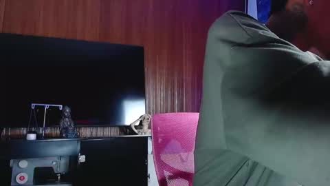 Snapshot of liiaam_lee_ chatting on 12.16.25 Daniel online show from 12.16.25