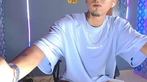 Snapshot of liiaam_lee_ chatting on 04.30.26 Daniel online show from 04.30.26