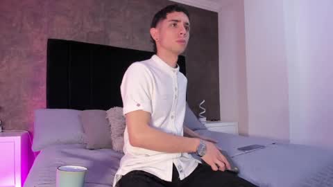 L I I A M online show from 02.14.25