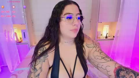         online show from 02.10.25