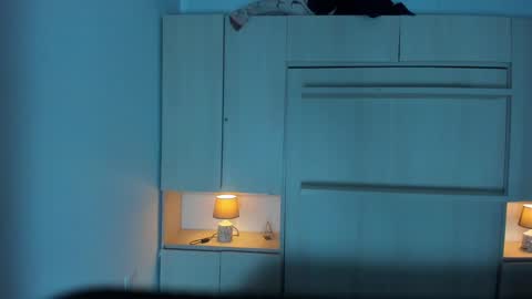         online show from 10.02.25