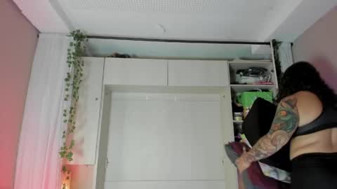         online show from 05.25.26