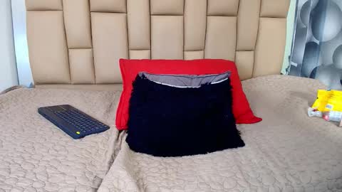 Miia online show from 02.05.26