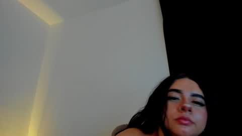 Snapshot of liily_moore chatting on 07.16.26 Lily Moore online show from 07.16.26