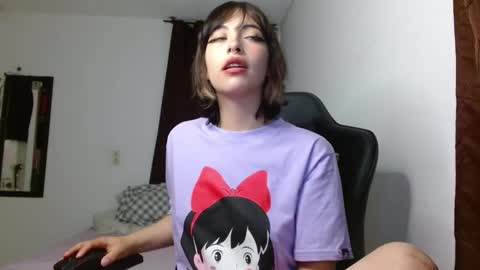 Snapshot of liisaax chatting on 12.24.24 lisa online show from 12.24.24