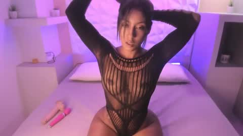 LiizJones online show from 01.24.25