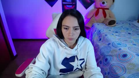 Liika  online show from 11.15.25