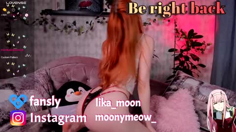 Snapshot of lika_moon chatting on 12.27.24 Lika online show from 12.27.24
