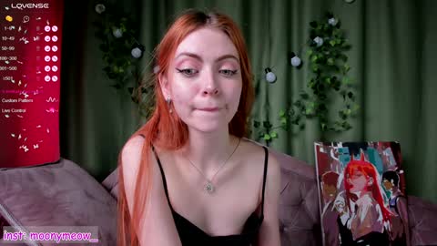 Snapshot of lika_moon chatting on 02.08.25 Lika online show from 02.08.25