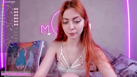 Snapshot of lika_moon chatting on 03.05.25 Lika online show from 03.05.25