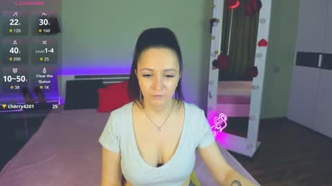 Snapshot of likaa_likaa chatting on 11.15.25 Lika online show from 11.15.25