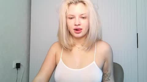 Anna and Bella online show from 07.18.26