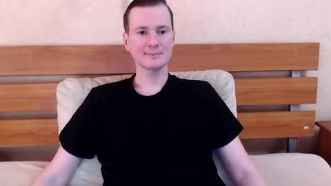 Snapshot of likeable_rogue chatting on 02.07.25 Conor online show from 02.07.25