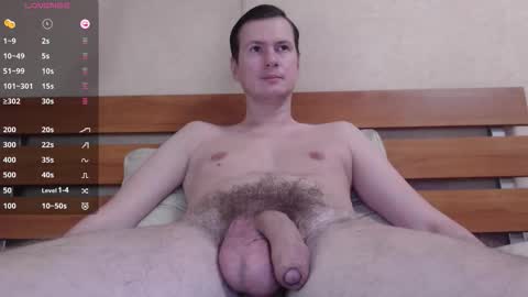 Snapshot of likeable_rogue chatting on 11.11.25 Conor online show from 11.11.25