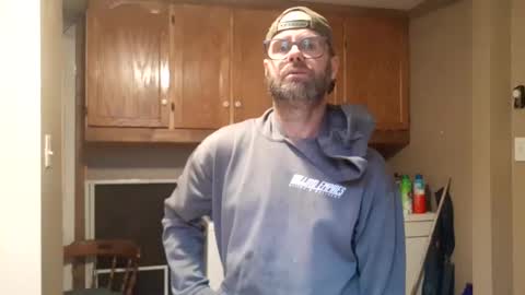 Snapshot of likedoingit69 chatting on 11.03.25 St pierre online show from 11.03.25