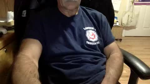 Snapshot of likefhot chatting on 12.21.25 likefhot online show from 12.21.25