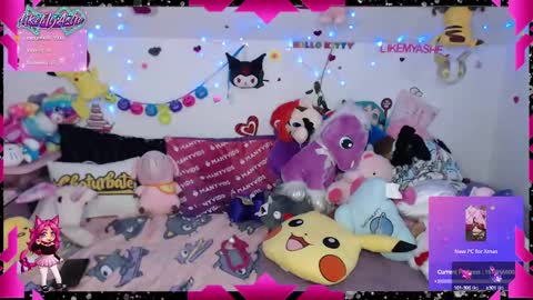 Snapshot of likemyashe chatting on 12.11.24 LikeMyAshe online show from 12.11.24