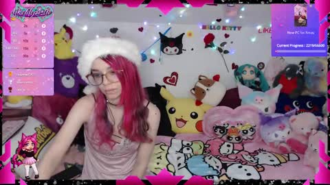 Snapshot of likemyashe chatting on 12.15.24 LikeMyAshe online show from 12.15.24