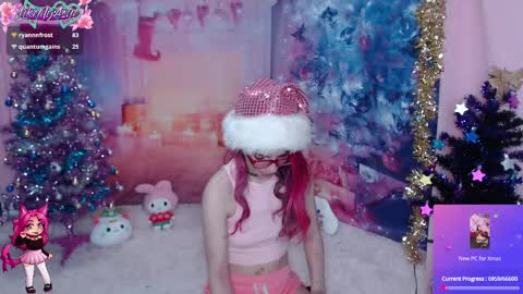 Snapshot of likemyashe chatting on 12.26.24 LikeMyAshe online show from 12.26.24