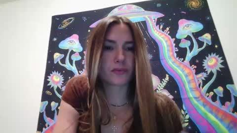 Snapshot of lil_bit_midnightmuse chatting on 10.16.25 lil_bit_midnightmuse online show from 10.16.25