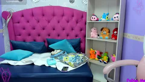 Snapshot of lil_cey chatting on 02.05.25 Lili Cey online show from 02.05.25